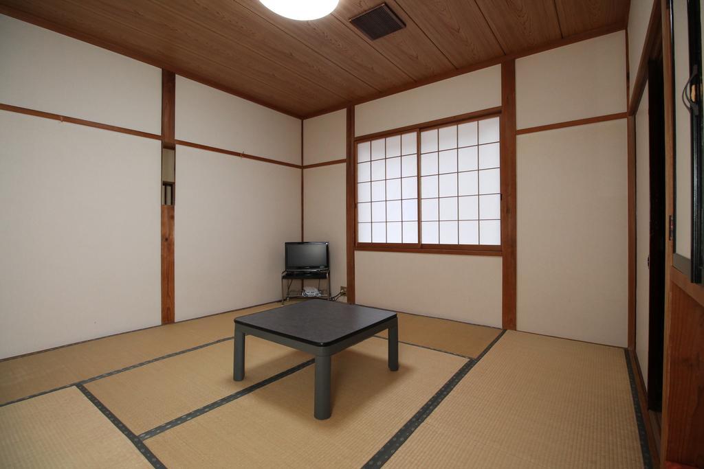 Minshuku Yoshinoya Hotel Minakami Bagian luar foto